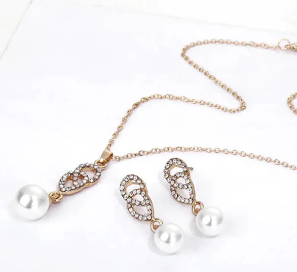 Double ring pearl necklace set